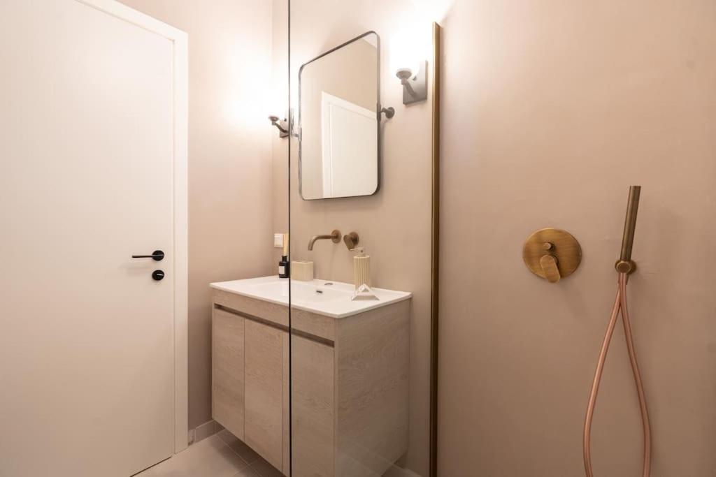 Appartamento Luxury Petralona Penthouse - Sleeps 7 -near Metro Atene
